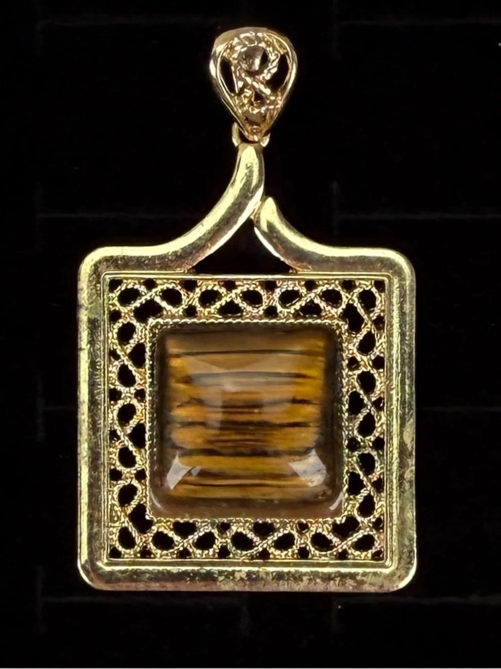 Vintage aged goldtone, brown accent pendant